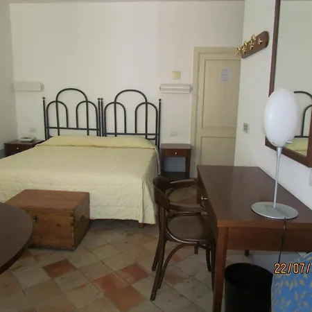 Agave Ξενοδοχείο με διαμερίσματα 4*